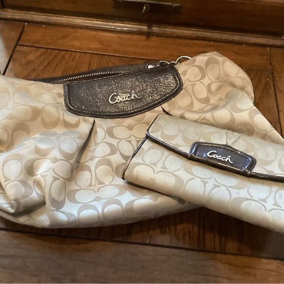 Authentic Coach Ashley Hobo Bag + Wallet Set – Classic Signature Style (brown) - Picture 1 of 12
